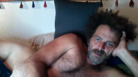 Snapshot of elyjahoye chatting on October 9, 10:41 pm elyjahoye online show from October 9, 10:41 pm