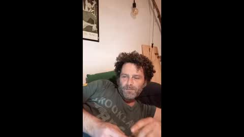 Snapshot of elyjahoye chatting on January 16, 10:36 pm elyjahoye online show from January 16, 10:36 pm