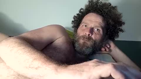 Snapshot of elyjahoye chatting on February 19, 11:01 pm elyjahoye online show from February 19, 11:01 pm