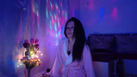 Elisa online show from February 1, 10:44 pm