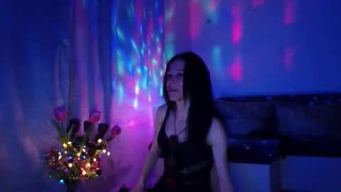 Elisa online show from February 15, 6:55 pm