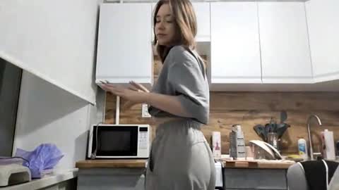 Luna online show from October 20, 5:13 pm