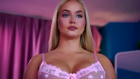 Elyssa online show from August 1, 7:13 pm