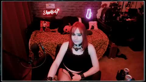 ElyzaBaby online show from May 17, 12:41 am