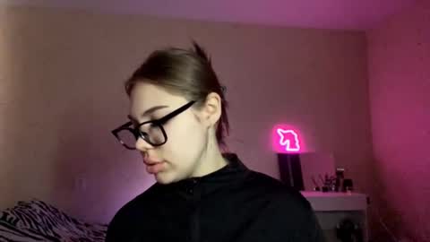 Monica online show from March 5, 12:01 pm