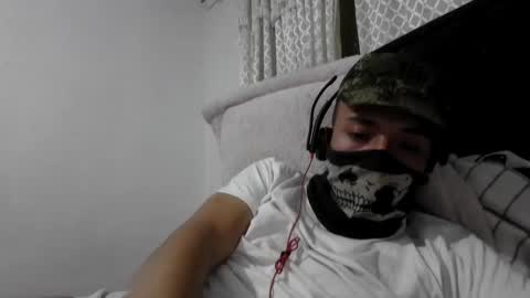 Snapshot of elzarko777 chatting on October 7, 6:32 am elzarko777 online show from October 7, 6:32 am