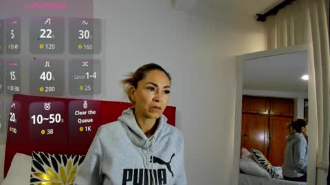 Snapshot of ema_garciaa chatting on December 4, 12:25 pm ema garcia online show from December 4, 12:25 pm