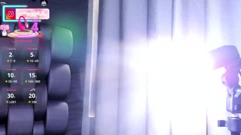 Snapshot of ema_grey1 chatting on October 9, 5:55 pm ema_grey1 online show from October 9, 5:55 pm