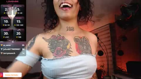 Snapshot of ema_ploxx chatting on March 9, 2:29 am ema_ploxx online show from March 9, 2:29 am