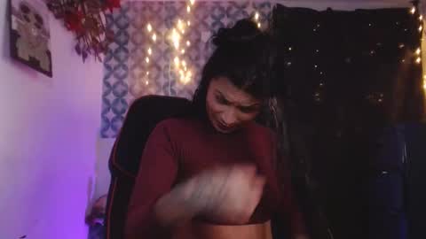 Snapshot of ema_ploxx chatting on September 29, 11:09 pm ema_ploxx online show from September 29, 11:09 pm