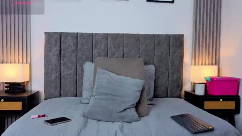 Snapshot of ema_stone65 chatting on November 1, 10:12 pm Ema online show from November 1, 10:12 pm