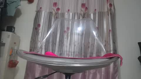 Snapshot of emailisa chatting on October 19, 10:54 pm emailisa online show from October 19, 10:54 pm