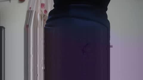 Snapshot of emailisa chatting on October 31, 12:55 am emailisa online show from October 31, 12:55 am