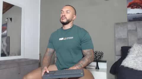 emanuelspencer online show from April 28, 4:28 am
