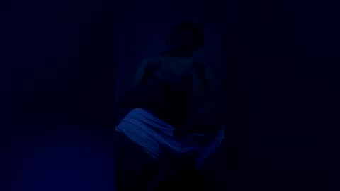 Snapshot of emberacatio chatting on December 18, 9:54 pm emberacatio online show from December 18, 9:54 pm