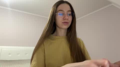 Alina online show from March 25, 6:25 pm