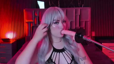 Ember Velvet online show from March 6, 4:09 am