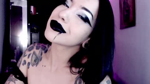 Emerald Black online show from May 23, 3:56 am