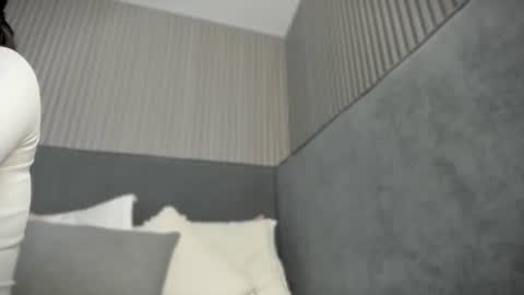emelie_89 online show from July 27, 11:50 am