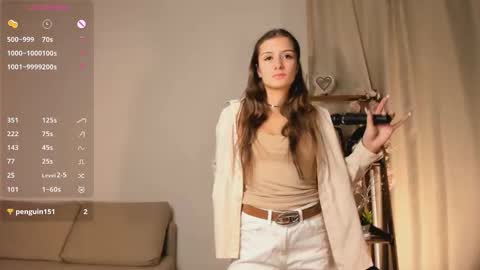 Snapshot of emelineweeman chatting on December 2, 1:11 am Emma online show from December 2, 1:11 am