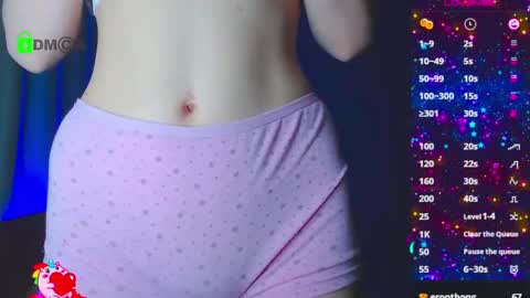 Snapshot of emelycrystal chatting on February 10, 6:31 am Emely online show from February 10, 6:31 am