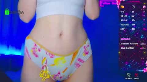 Snapshot of emelycrystal chatting on October 10, 11:26 pm Emely online show from October 10, 11:26 pm