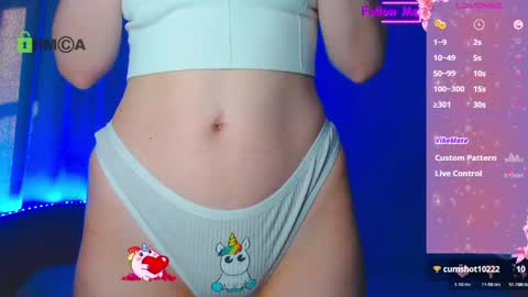 Snapshot of emelycrystal chatting on May 11, 3:34 am Emely online show from May 11, 3:34 am