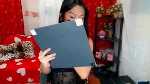 Snapshot of emerald_green15 chatting on February 6, 11:21 am Emerald online show from February 6, 11:21 am