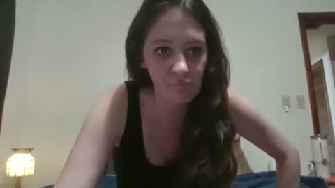 Snapshot of emeraldamnsel chatting on July 22, 1:25 pm emeraldamnsel online show from July 22, 1:25 pm