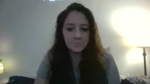 Snapshot of emeraldamnsel chatting on August 3, 11:26 am emeraldamnsel online show from August 3, 11:26 am