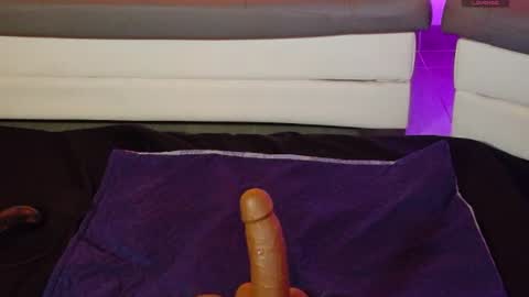 Emmily Roberts online show from June 13, 1:36 am