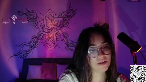 Emmily Roberts online show from June 17, 3:53 am