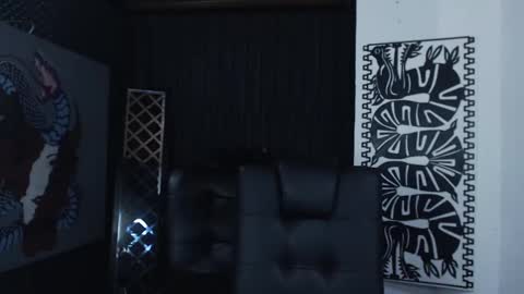 Snapshot of emiantonella_ chatting on February 6, 1:05 am Antonella online show from February 6, 1:05 am