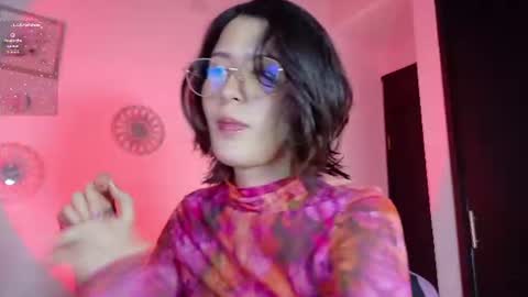     online show from June 13, 10:29 pm