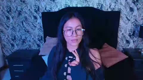 Emilia Gomez online show from May 25, 12:38 am