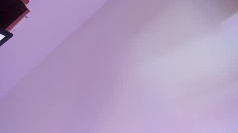 Emi online show from December 1, 5:29 pm