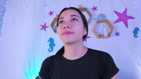 Snapshot of emiily_parkerr chatting on November 12, 3:18 am Emily online show from November 12, 3:18 am