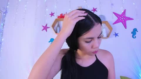 Snapshot of emiily_parkerr chatting on November 28, 3:09 am Emily online show from November 28, 3:09 am