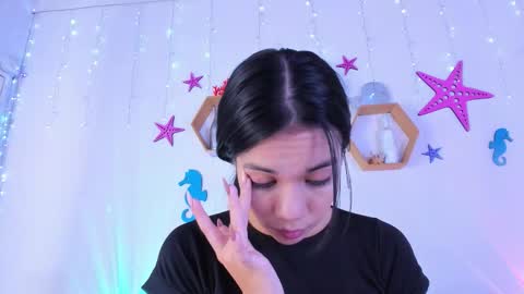 Snapshot of emiily_parkerr chatting on December 16, 3:00 am Emily online show from December 16, 3:00 am