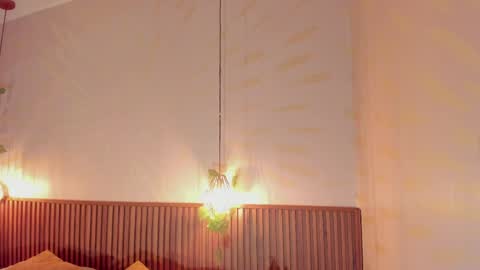 Snapshot of emiilygrace_ chatting on May 13, 11:29 am Emiily Grace online show from May 13, 11:29 am