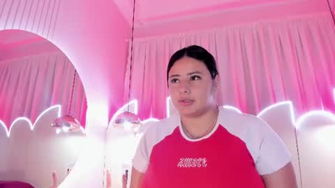 Snapshot of emiilygrace_ chatting on June 13, 11:30 am Emiily Grace online show from June 13, 11:30 am