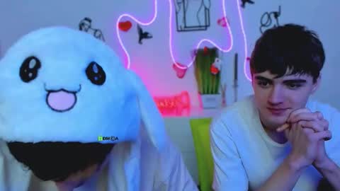 emil_lucky online show from February 21, 7:37 pm