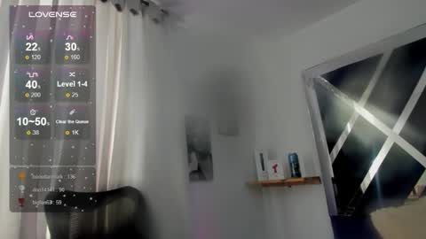 emilayton_ online show from January 26, 12:43 pm