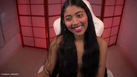 Emili online show from December 2, 3:51 pm