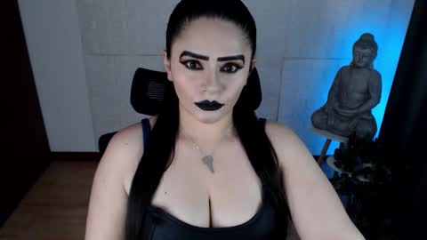 Snapshot of emili_evans_ chatting on October 17, 3:14 pm POWERFULL GODDESS EMILI online show from October 17, 3:14 pm