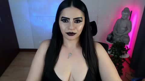 POWERFULL GODDESS EMILI online show from June 11, 2:53 am
