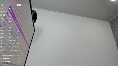 Snapshot of emili_lenus chatting on January 25, 2:25 pm Emili Lenus online show from January 25, 2:25 pm