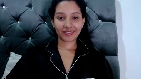 emili riders online show from February 23, 6:17 am