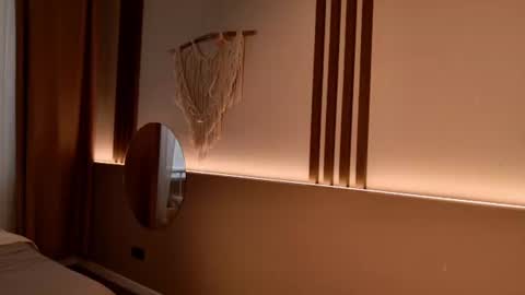 Snapshot of emilia_dream chatting on June 10, 5:12 pm emilia_dream online show from June 10, 5:12 pm