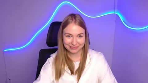 Emilia online show from October 10, 6:23 am